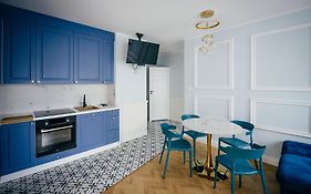Pogonowskiego 73 - Blue Design Apartment 8 Guests, Terrace&Parking CHILLINLODZ